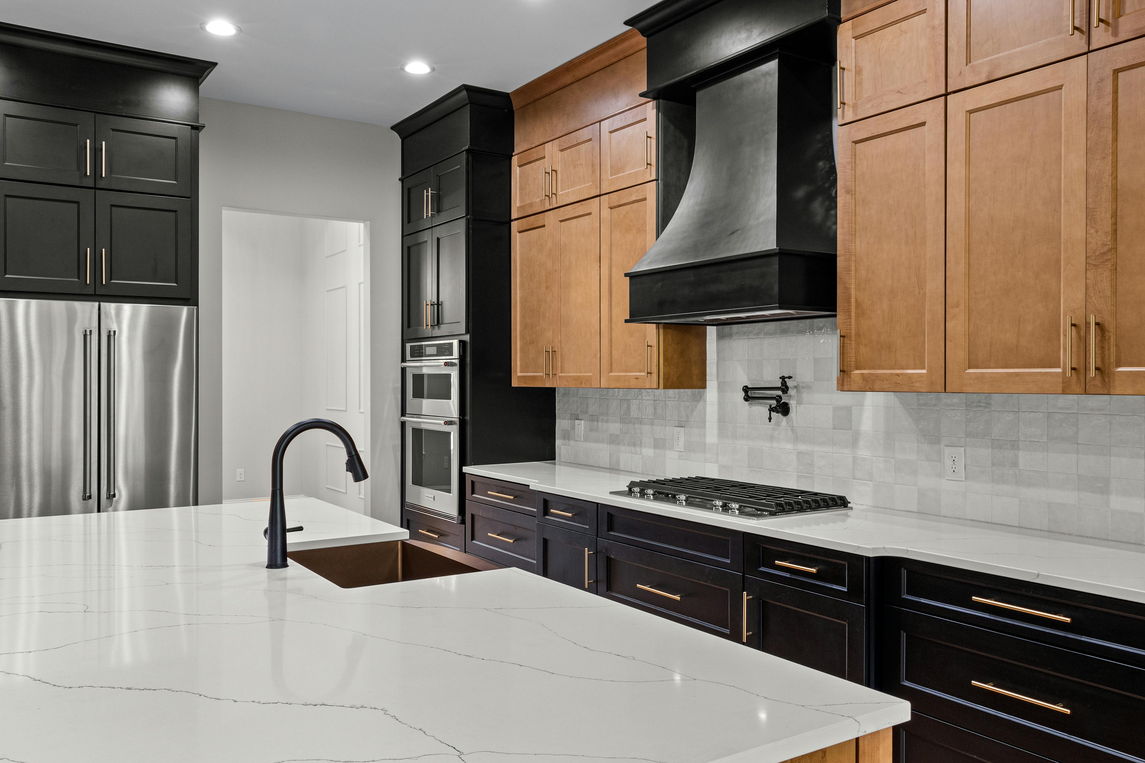 Countertops for Small Kitchens: Maximizing Space with Smart Choices ...